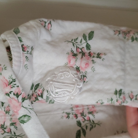 Vintage Christian Dior Robe - Picture 2 of 9